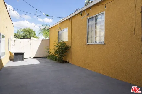 $1,499,000 | 7703 North Hollywood Way, Burbank, CA 91505