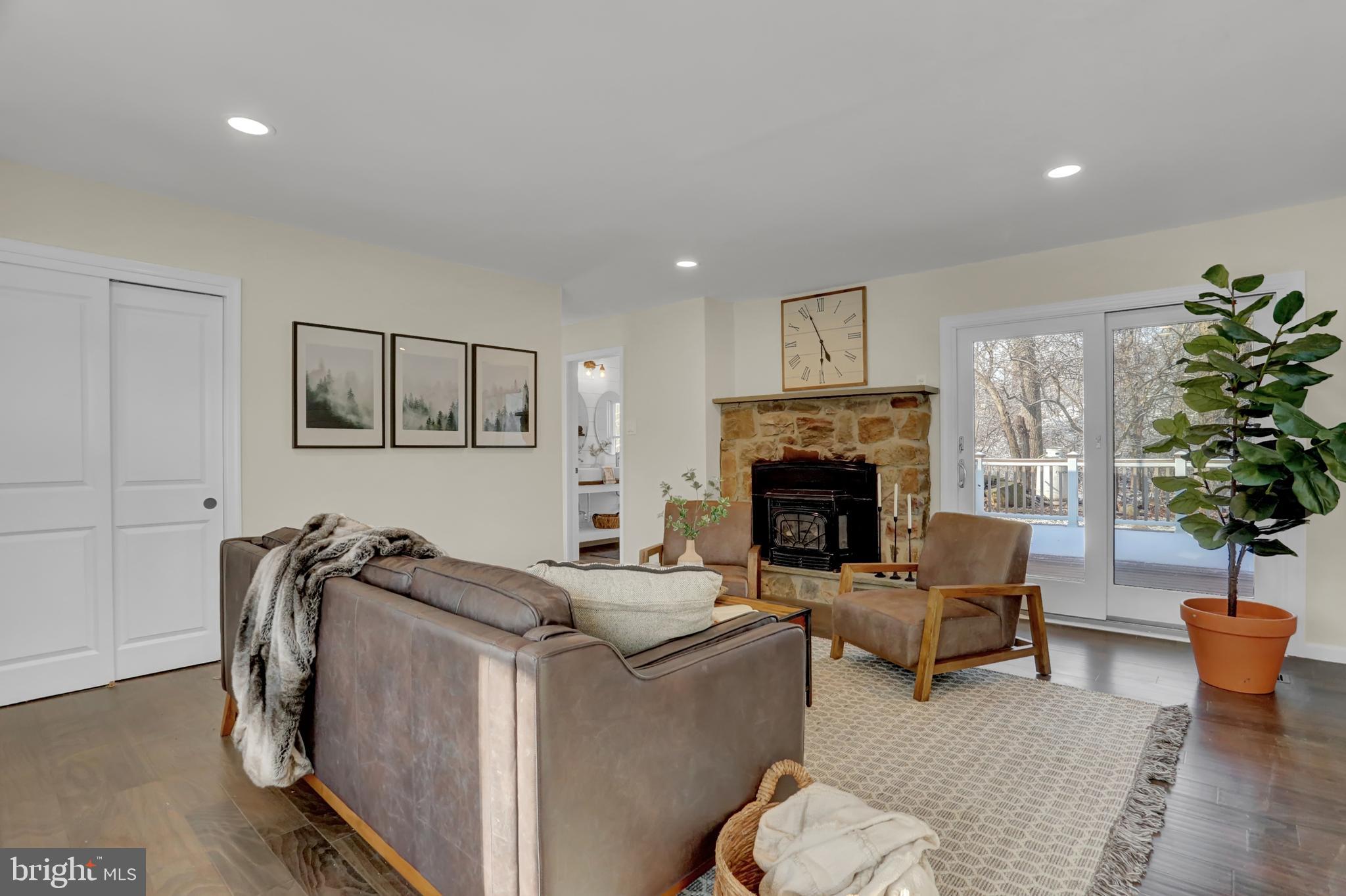 783 Henning Road Perkiomenville, PA 18074 - Photo 4 of 46 Gallery Image 4