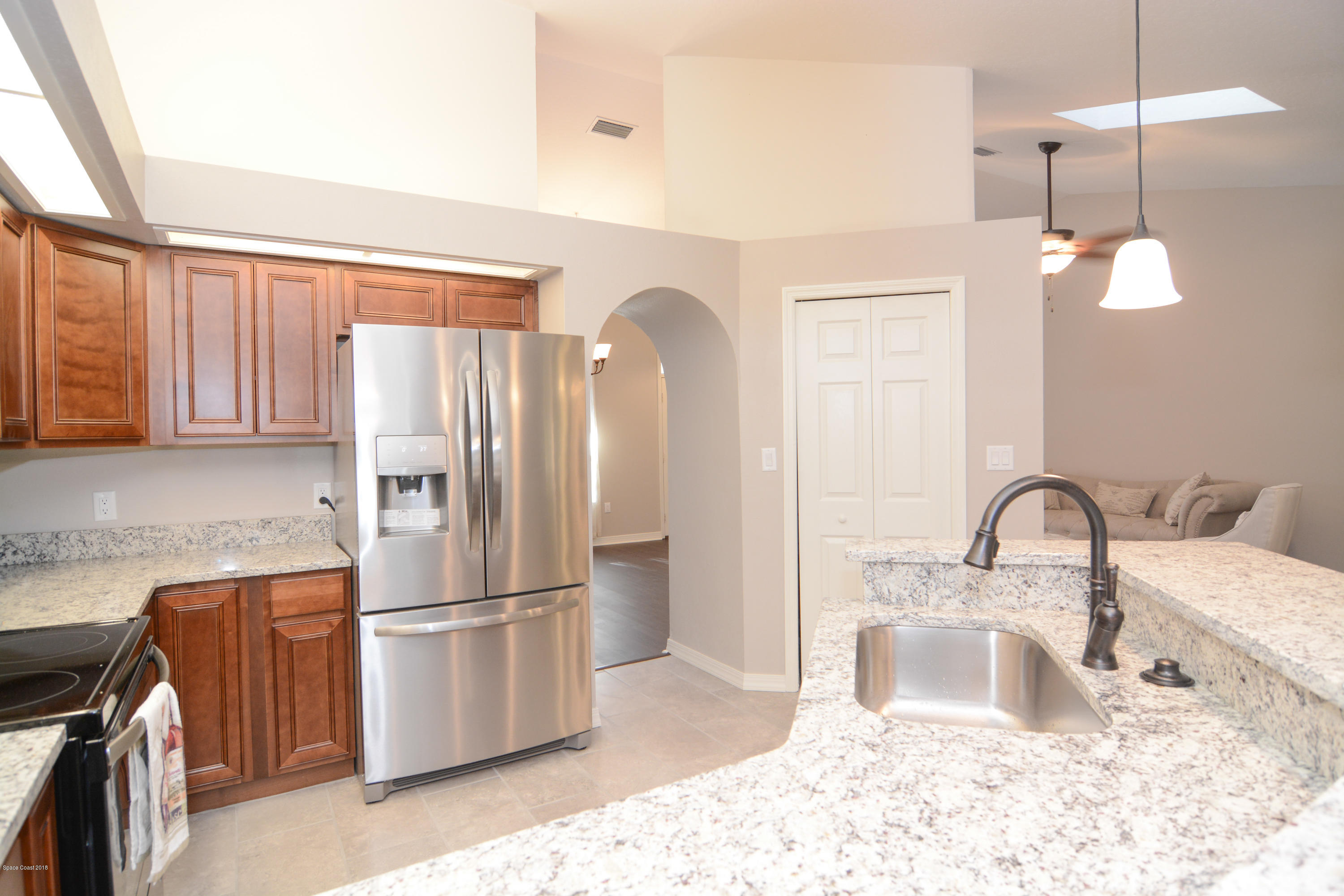 351 Sarah Road Southwest Palm Bay, FL 32908 - Photo 11 of 30 351 Sarah Rd SW18 - Kitchen 2