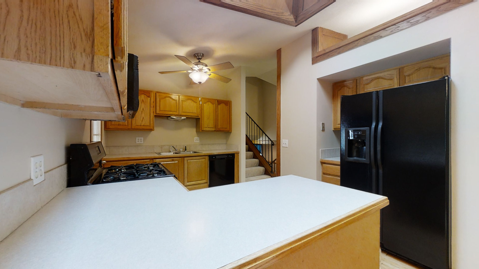 2112 Old Elm Road Lindenhurst, IL 60046 - Photo 12 of 33