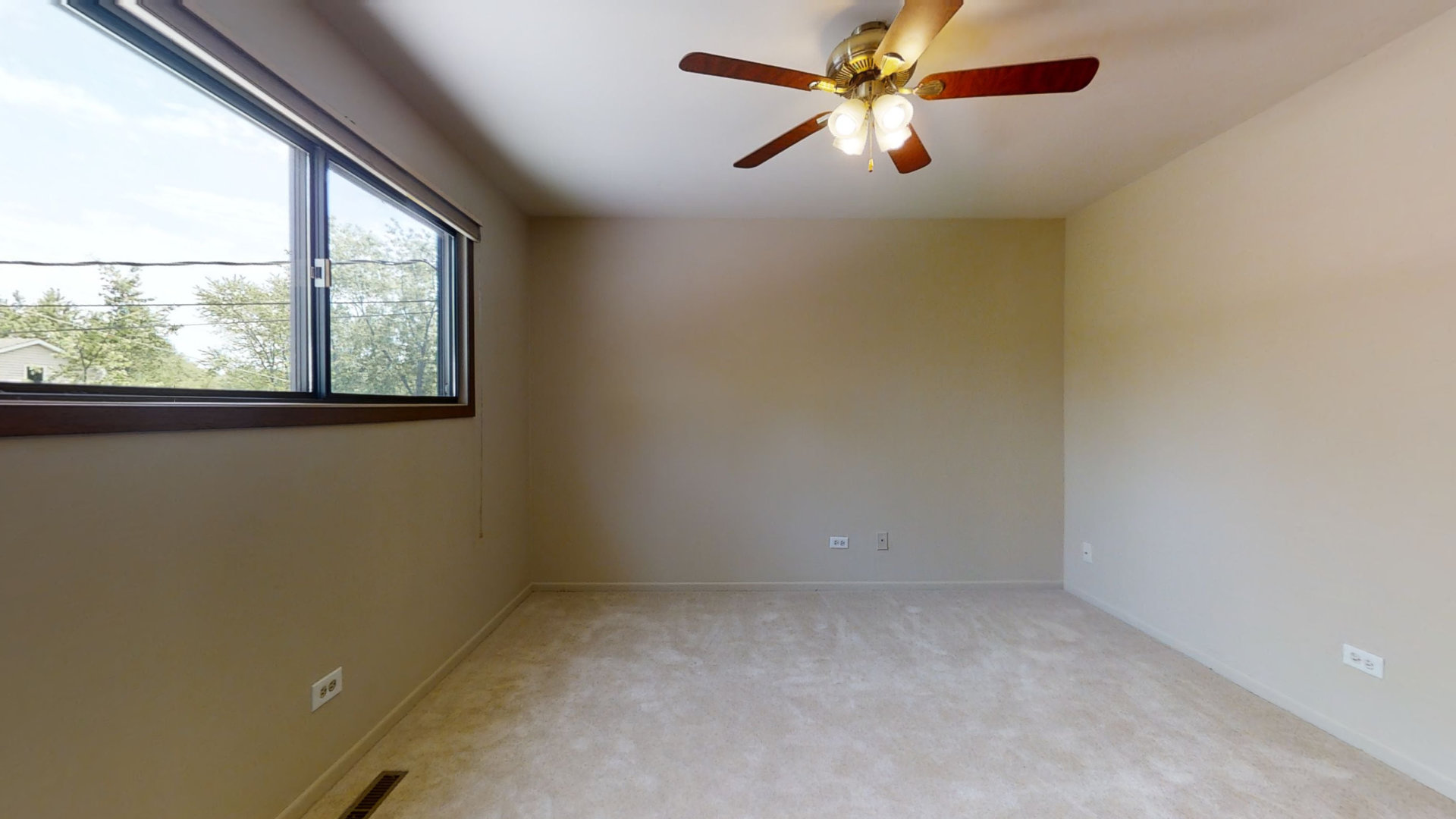 2112 Old Elm Road Lindenhurst, IL 60046 - Photo 20 of 33