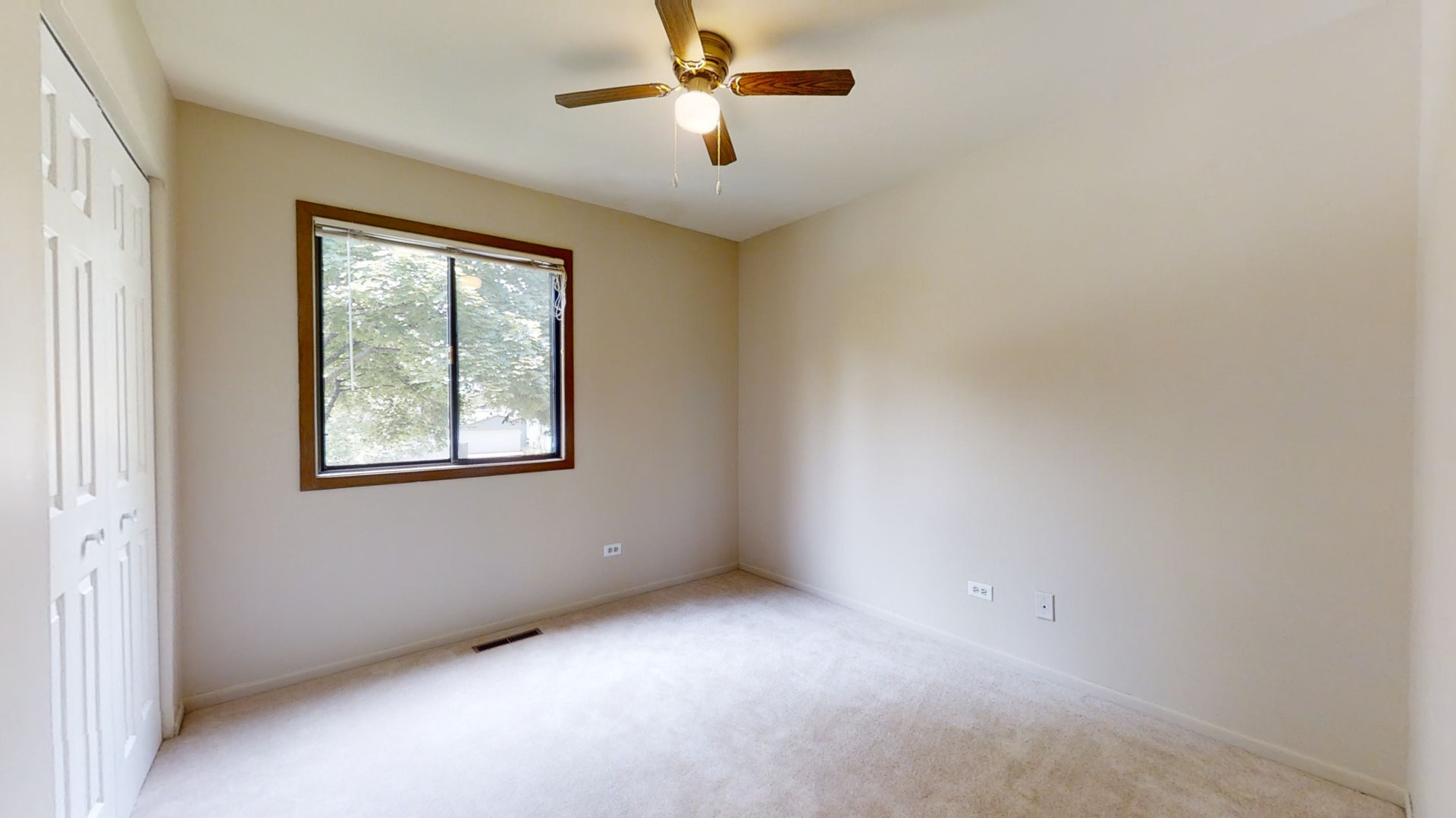 2112 Old Elm Road Lindenhurst, IL 60046 - Photo 27 of 33