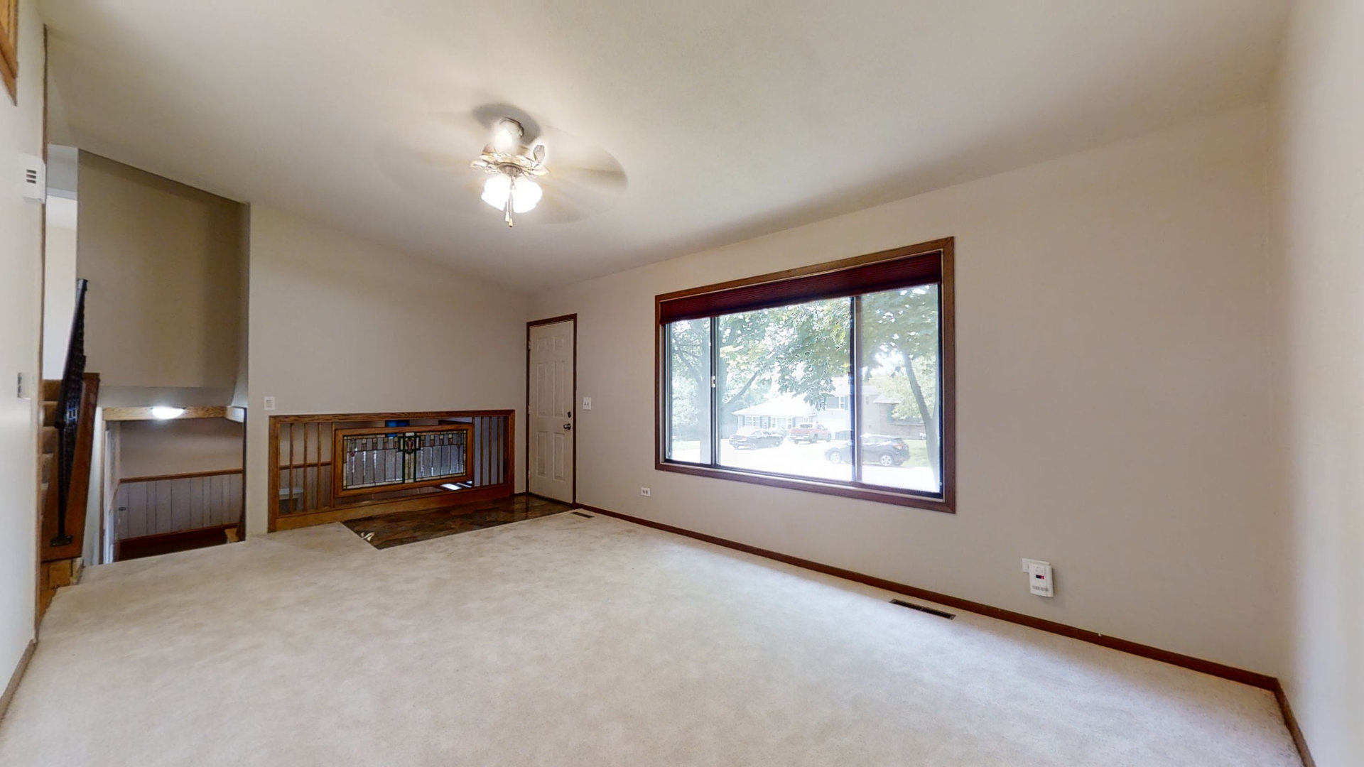 2112 Old Elm Road Lindenhurst, IL 60046 - Photo 4 of 33