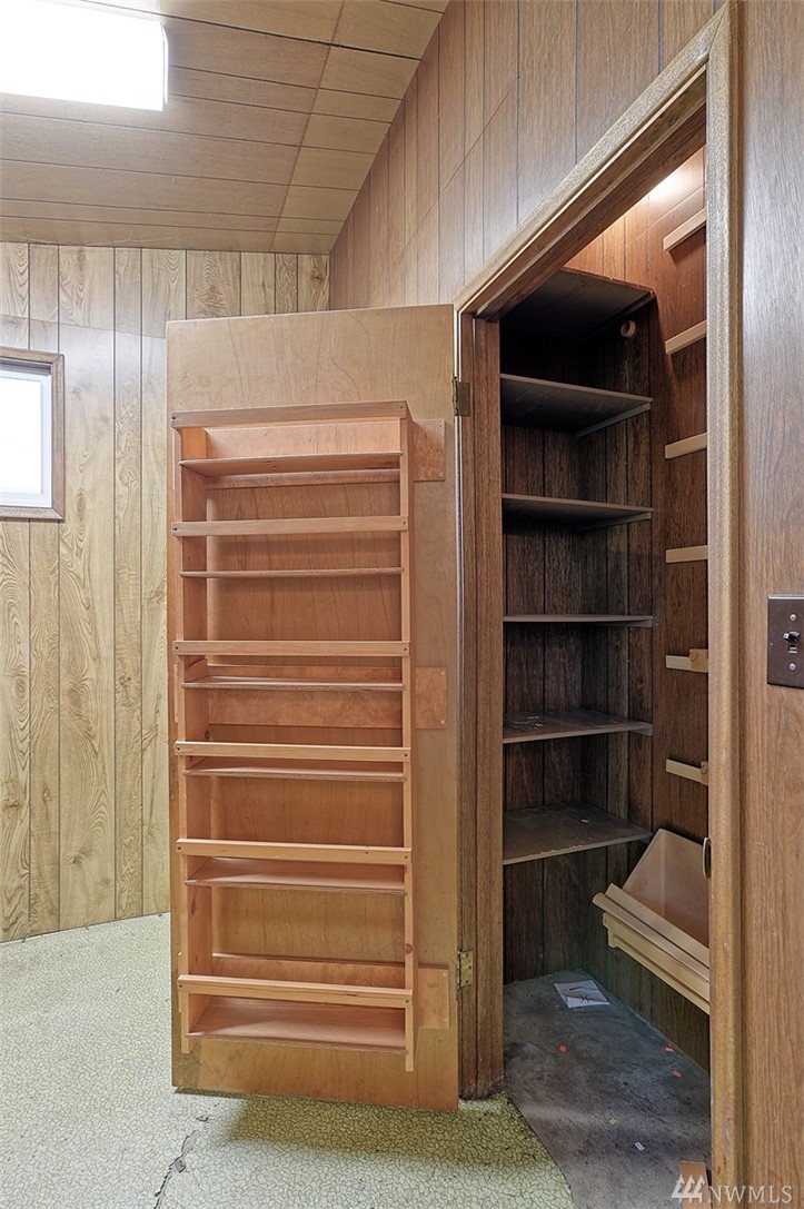 10010 Montana Road Everett, WA 98204 - Photo 11 of 17 Gallery Image 11