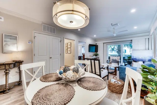 $550,000 | 160 Palm Street, Unit 210, Marco Island, FL 34145
