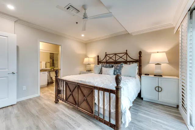 $550,000 | 160 Palm Street, Unit 210, Marco Island, FL 34145