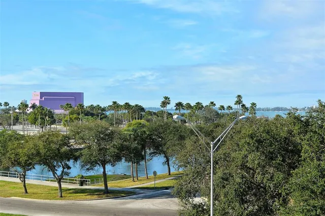 $3,250 | 1064 North Tamiami Trail, Unit 1627, Sarasota, FL 34236
