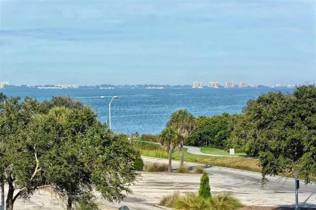 $3,250 | 1064 North Tamiami Trail, Unit 1627, Sarasota, FL 34236