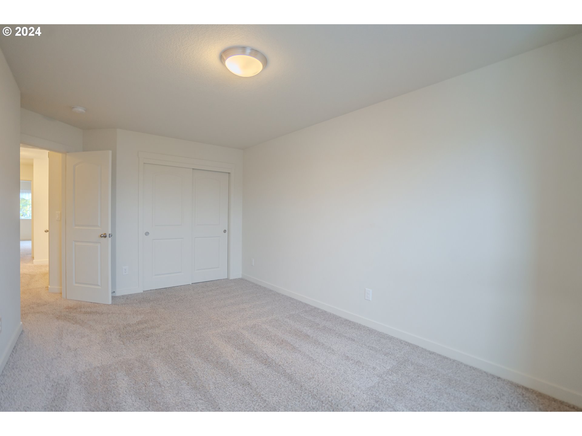 6912 North Montgomery Circle Ridgefield, WA 98642 - Photo 17 of 22 Bedroom
