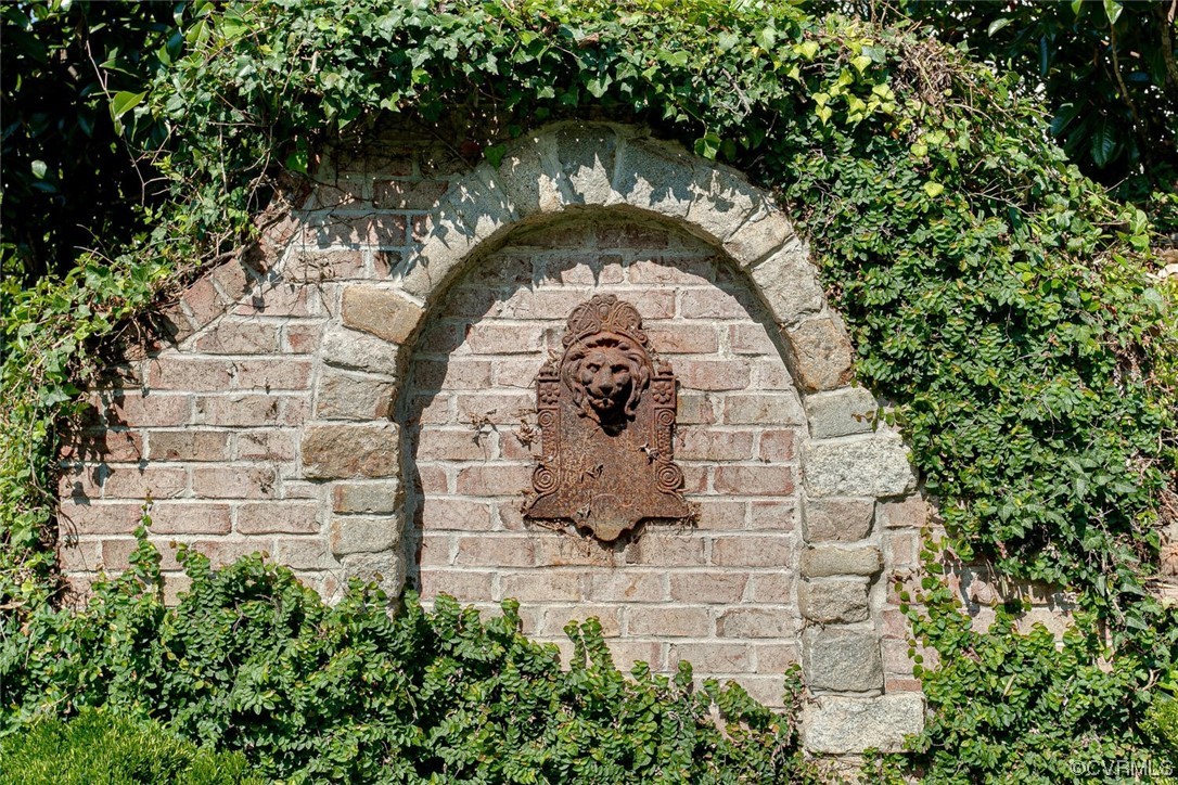 4 South Wilton Road Richmond, VA 23226 - Photo 38 of 49 an outdoor view of house with outdoor space