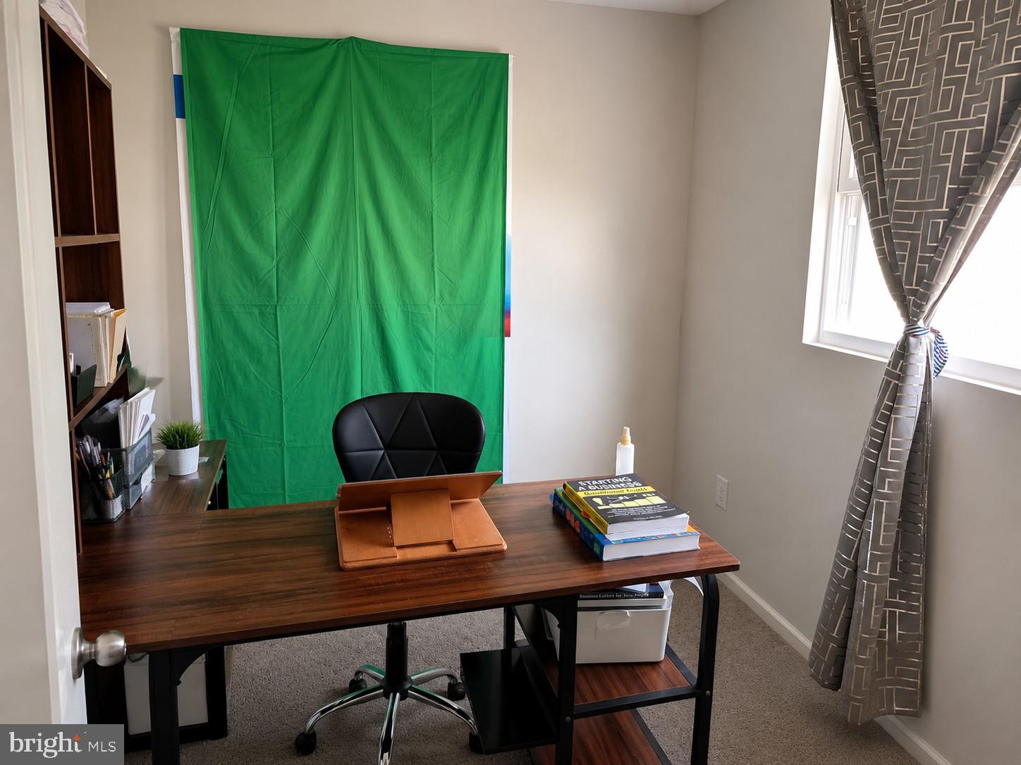 409 Nob Hill Road Dover, DE 19901 - Photo 10 of 13 Bright and versatile workspace