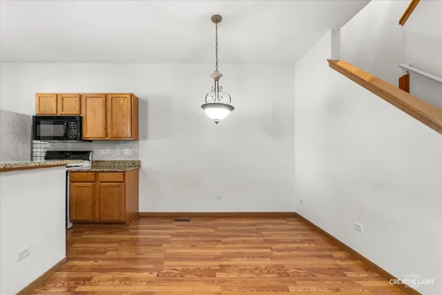 $264,900 | 109 Yarrow Court, Unit 109, Romeoville, IL 60446