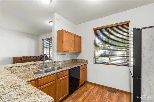 $264,900 | 109 Yarrow Court, Unit 109, Romeoville, IL 60446