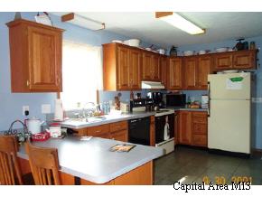 1464 Matson Road Jacksonville, IL 62650 - Photo 2 of 9
