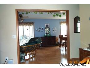 1464 Matson Road Jacksonville, IL 62650 - Photo 5 of 9