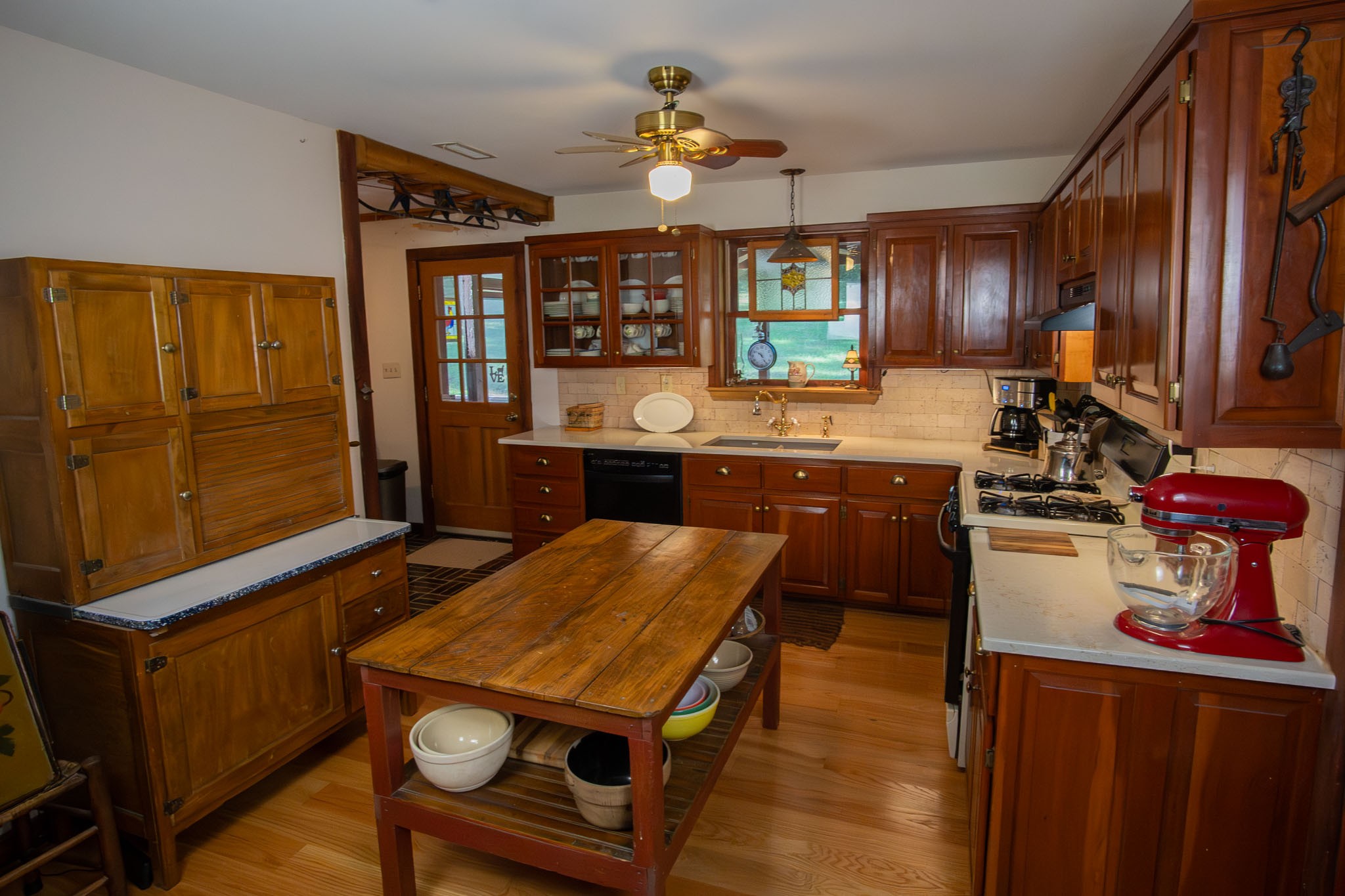 6861 Arno-Allisona Road College Grove, TN 37046 - Photo 17 of 68 a kitchen with a sink appliances and cabinets