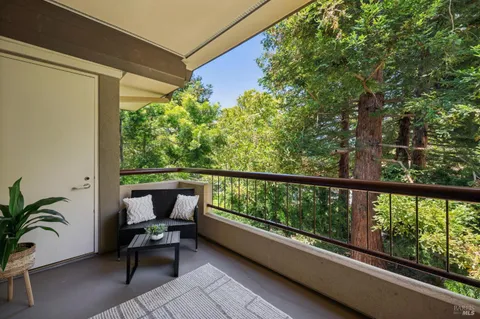 $1,200,000 | 600 Deer Valley Road, Unit 1R, San Rafael, CA 94903