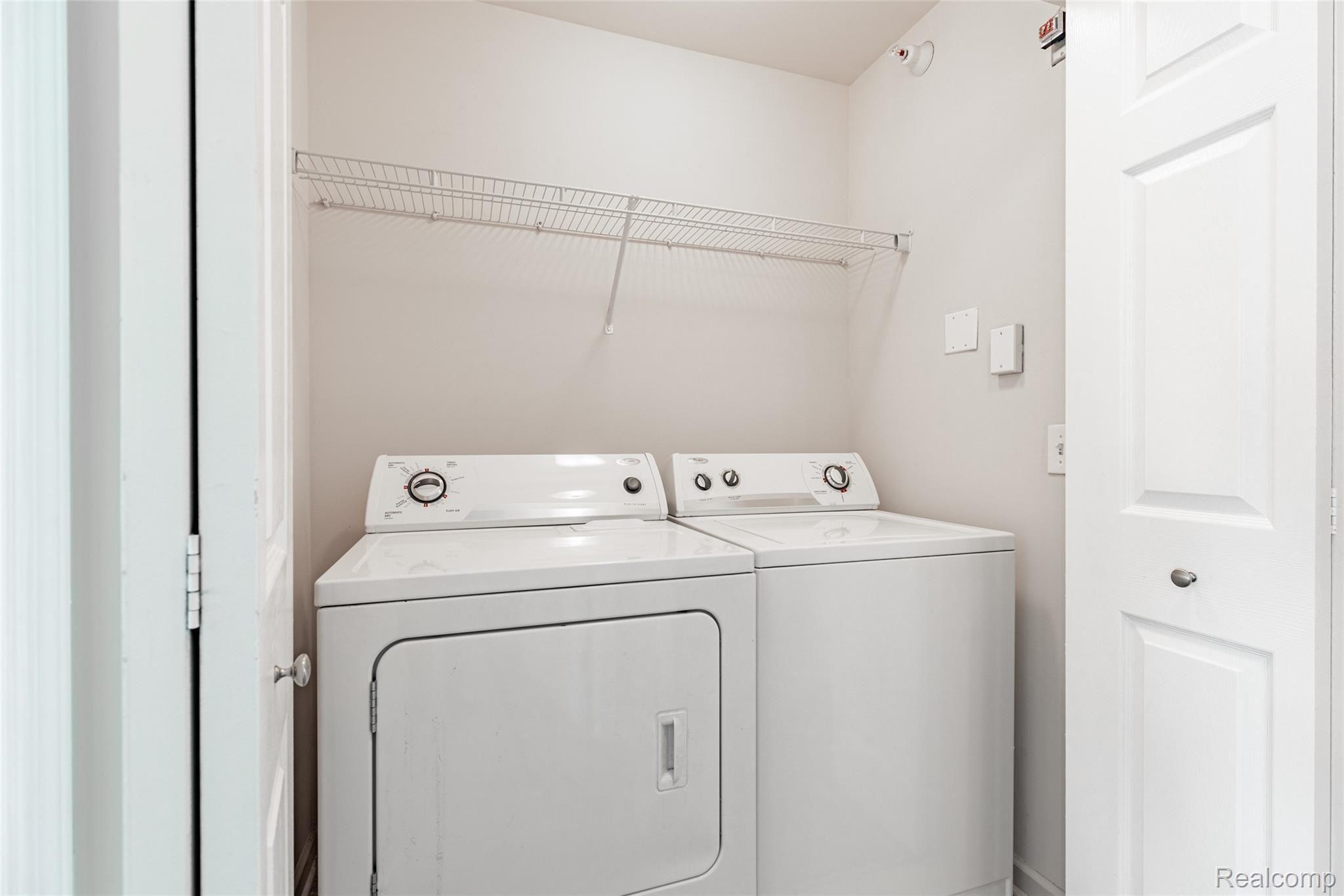 444 Hilton Road, Unit 112 Ferndale, MI 48220 - Photo 24 of 25 24.Laundry