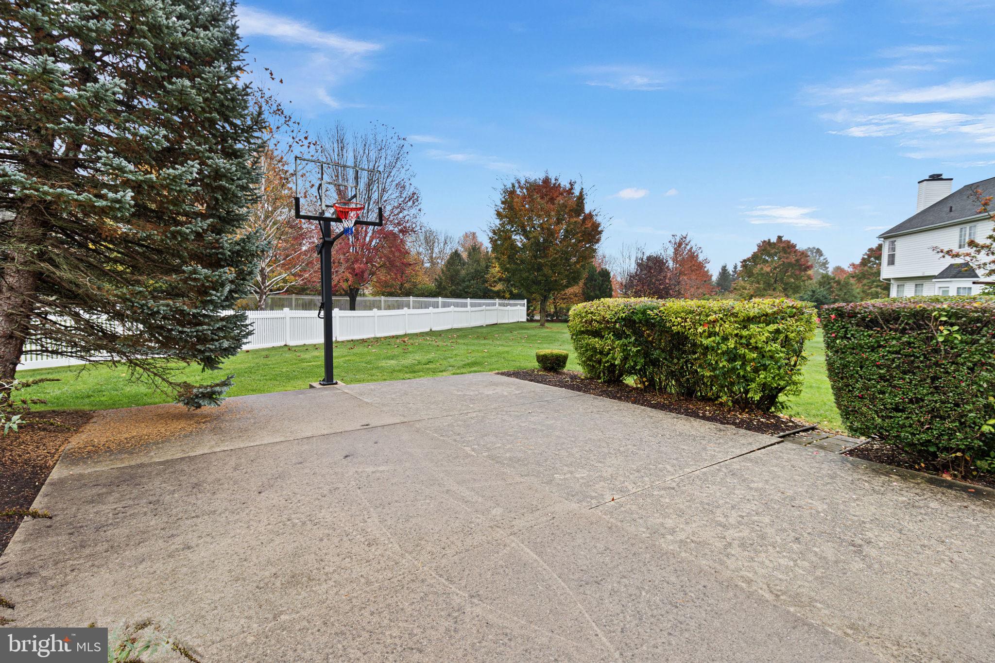 4 Masters Way Pennington, NJ 08534 - Photo 38 of 43 Gallery Image 38