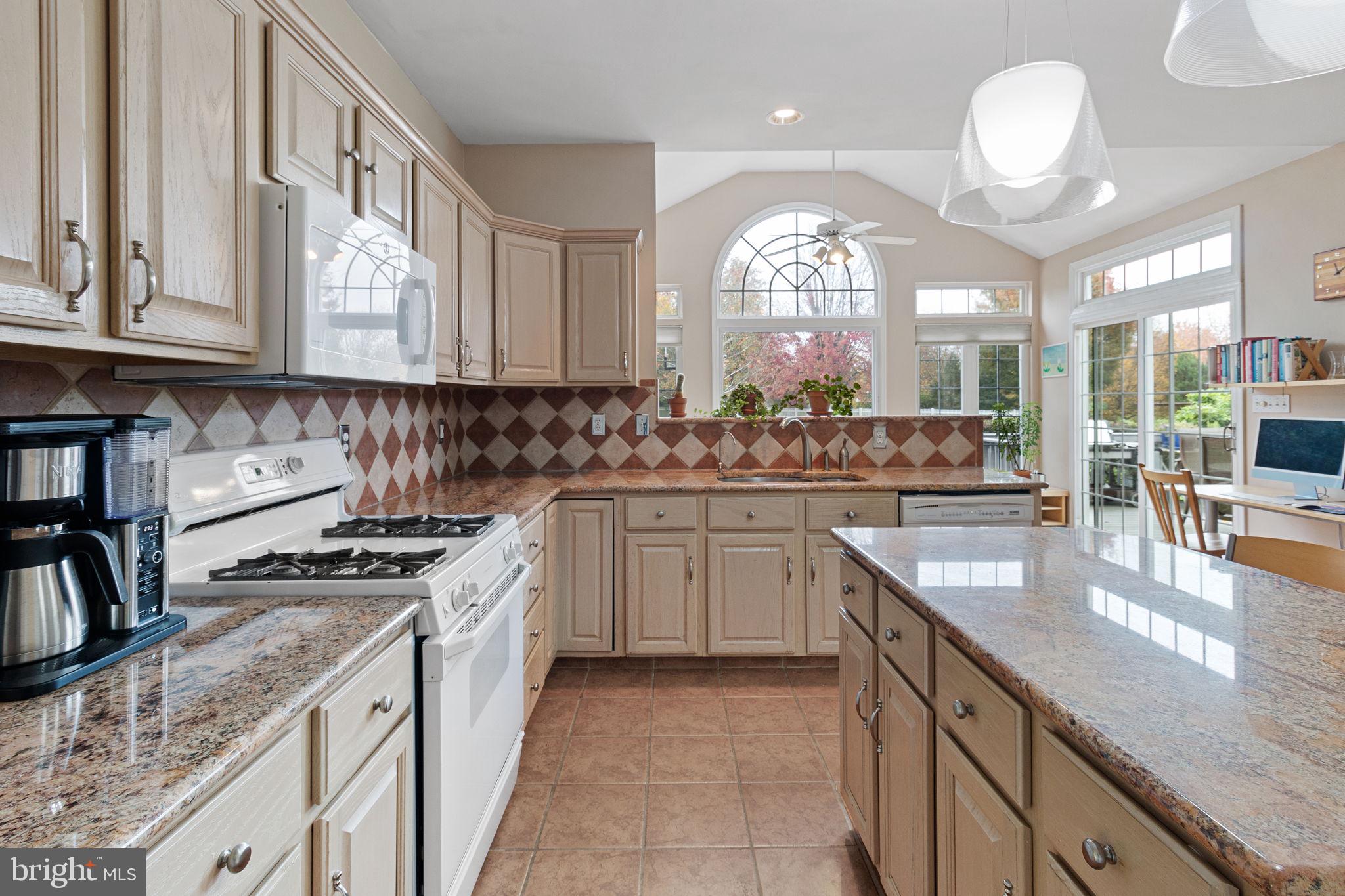 4 Masters Way Pennington, NJ 08534 - Photo 9 of 43 Gallery Image 9
