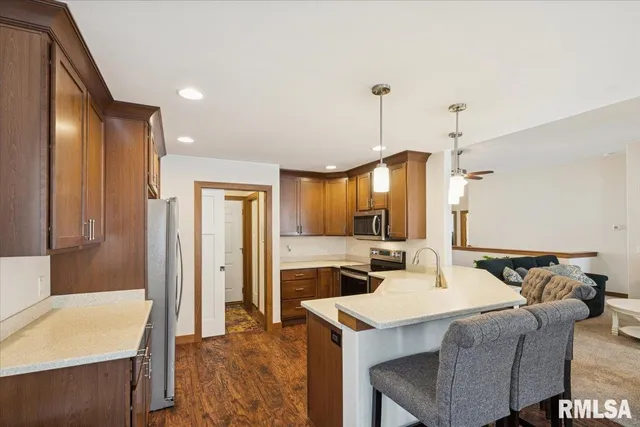 $389,900 | 116 Pinehurst Drive, Eldridge, IA 52748