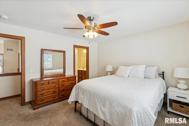 $389,900 | 116 Pinehurst Drive, Eldridge, IA 52748