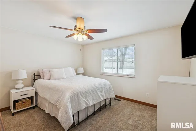 $389,900 | 116 Pinehurst Drive, Eldridge, IA 52748