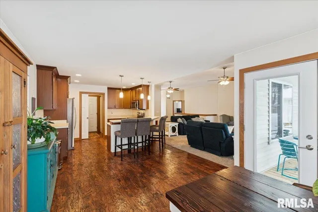 $389,900 | 116 Pinehurst Drive, Eldridge, IA 52748