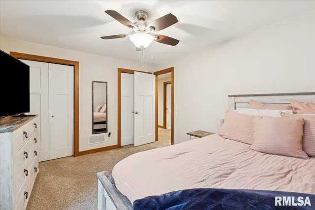 $389,900 | 116 Pinehurst Drive, Eldridge, IA 52748