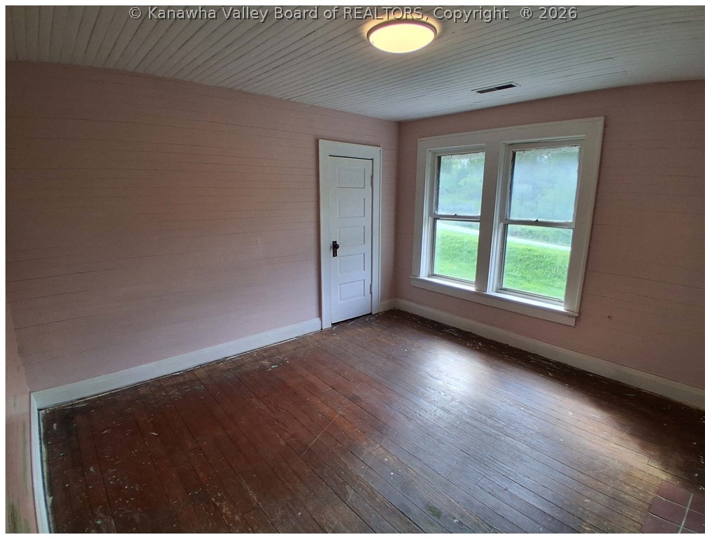 5001 Clay Road Spencer, WV 25276 - Photo 14 of 30 Gallery Image 14
