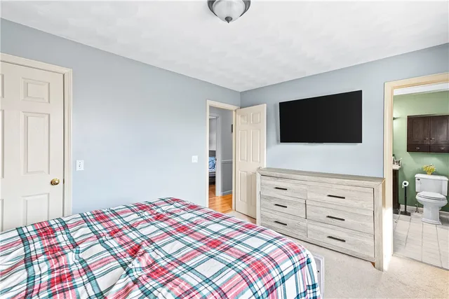 $519,900 | 12 Railroad Row, Warwick, RI 02886