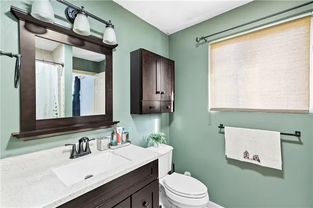 $519,900 | 12 Railroad Row, Warwick, RI 02886