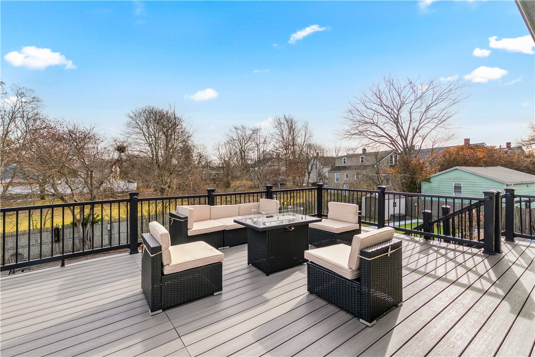 12 Railroad Row Warwick, RI 02886 - Photo 22 of 29