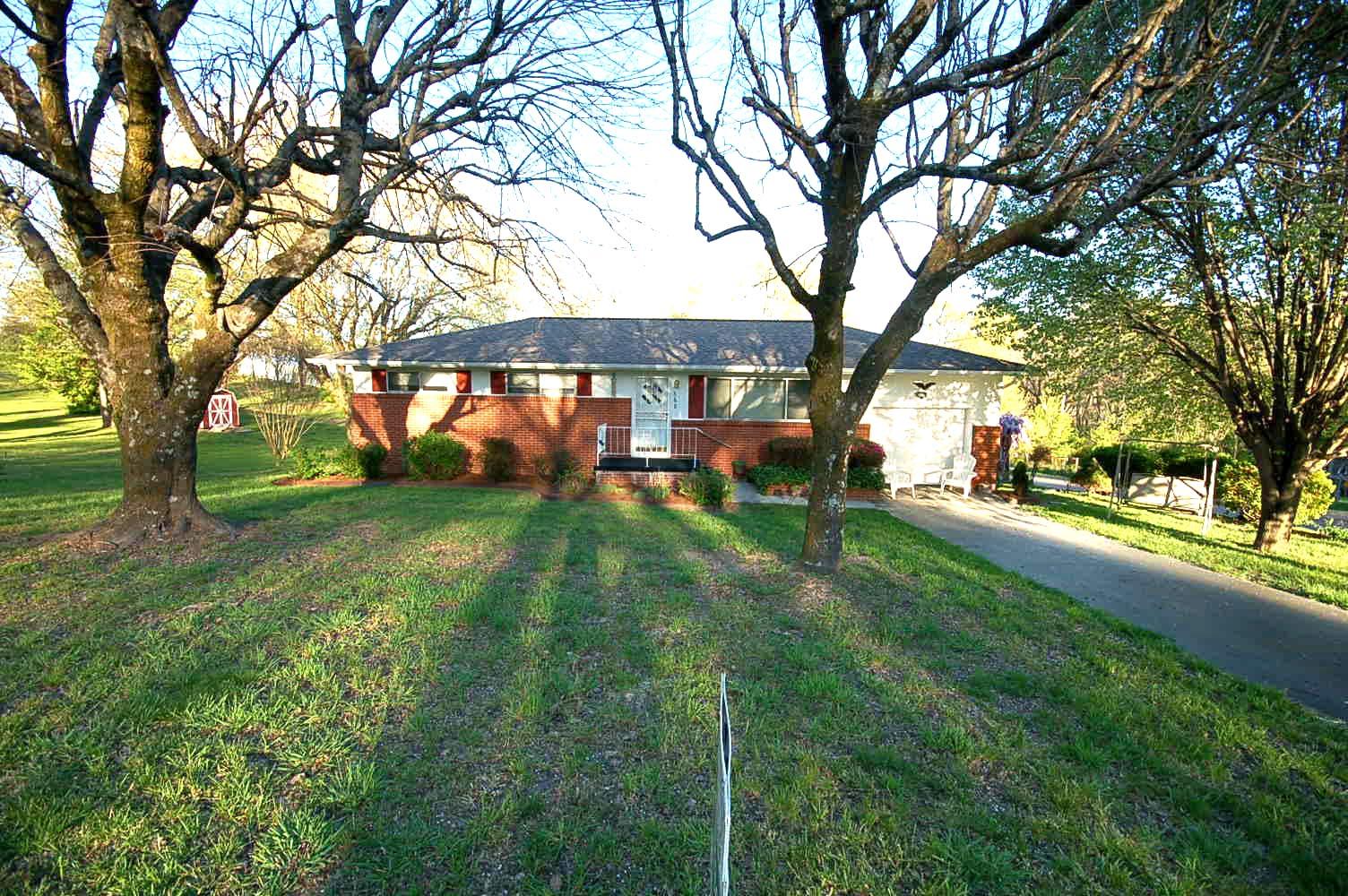 368 North Jenkins Road Rossville, GA 30741 - Photo 1 of 19 DSC_0002