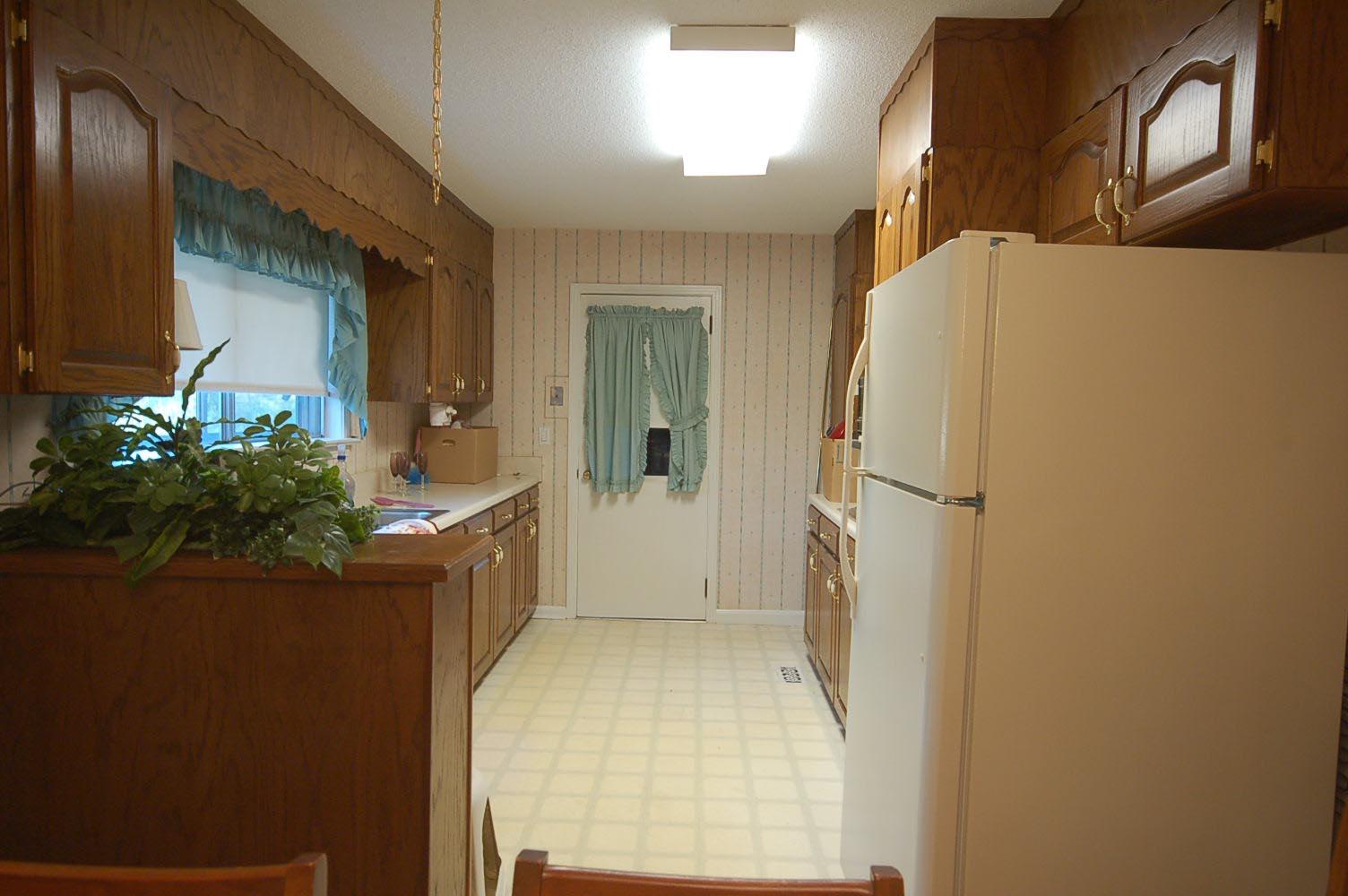 368 North Jenkins Road Rossville, GA 30741 - Photo 7 of 19 DSC_0011