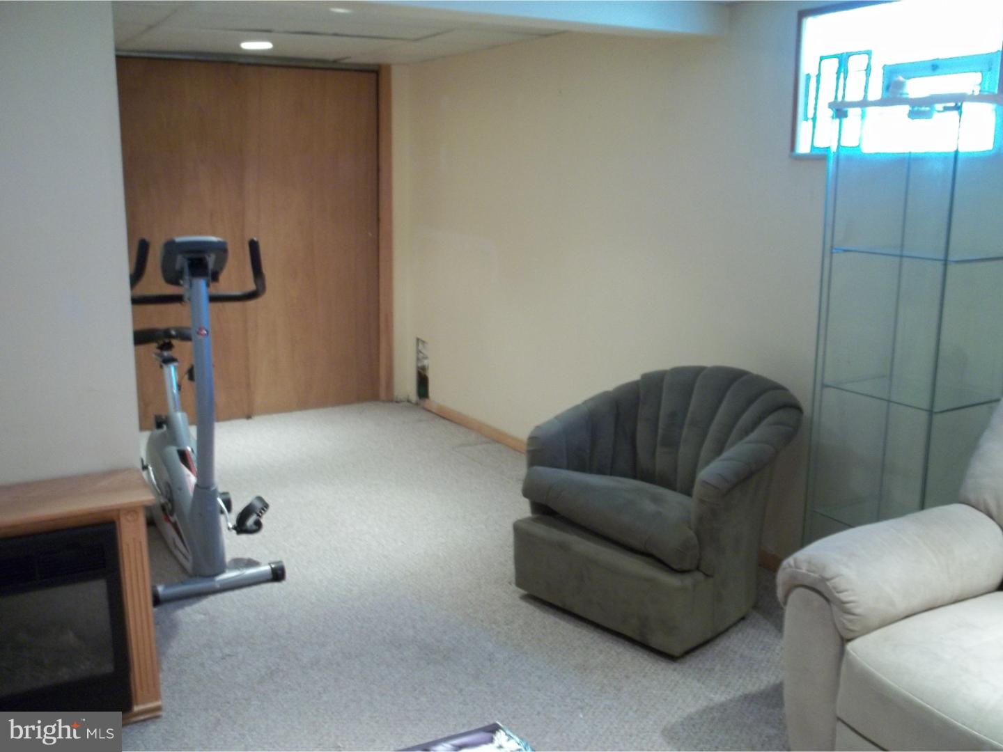 9723 Glenhope Road Philadelphia, PA 19115 - Photo 11 of 24