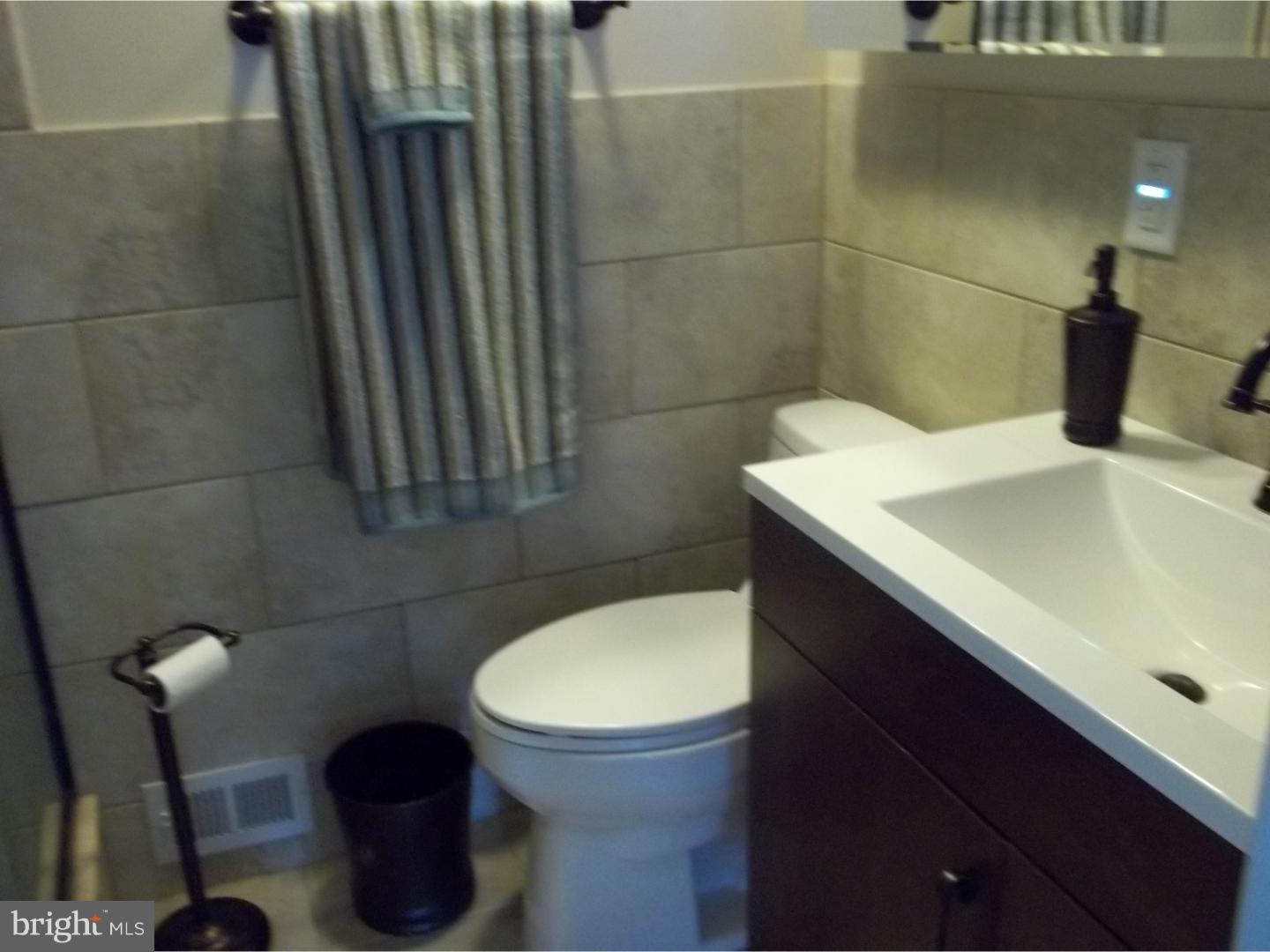 9723 Glenhope Road Philadelphia, PA 19115 - Photo 9 of 24
