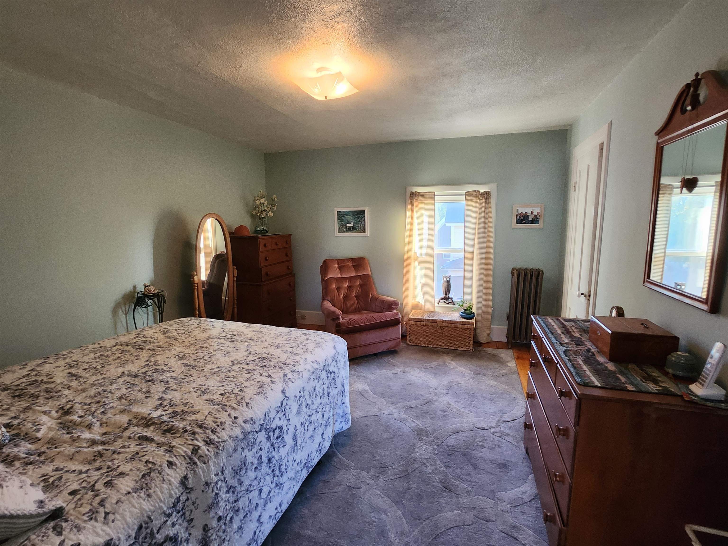 527 Hanover Street Manchester, NH 03104 - Photo 26 of 37