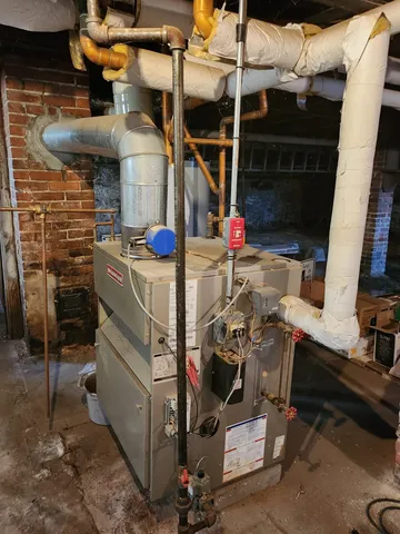 $549,000 | 527 Hanover Street, Manchester, NH 03104