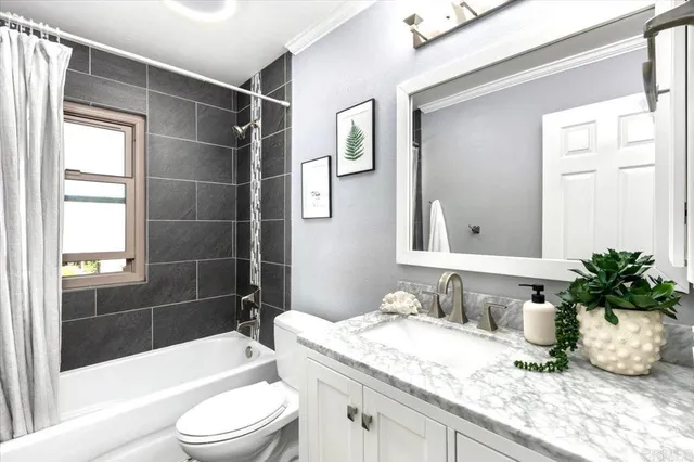 $724,500 | 3137 Avenida Topanga, Carlsbad, CA 92009