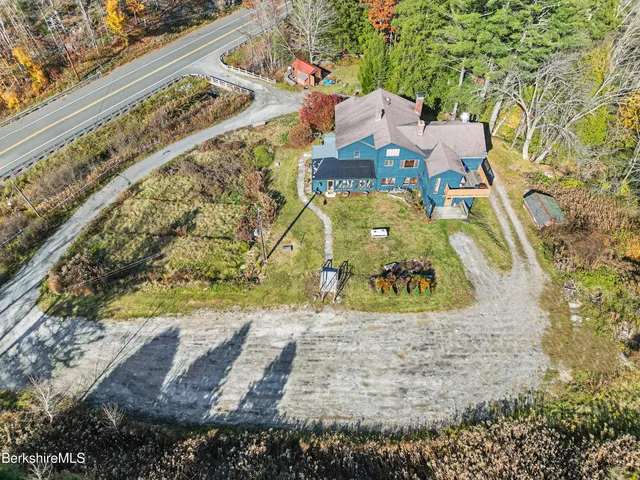 a picture of floor plan