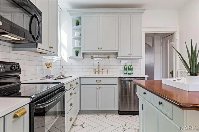 $649,900 | 7144 Waterman Avenue, University City, MO 63130