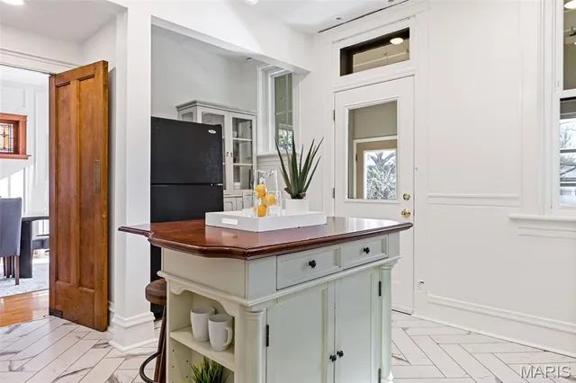 $649,900 | 7144 Waterman Avenue, University City, MO 63130