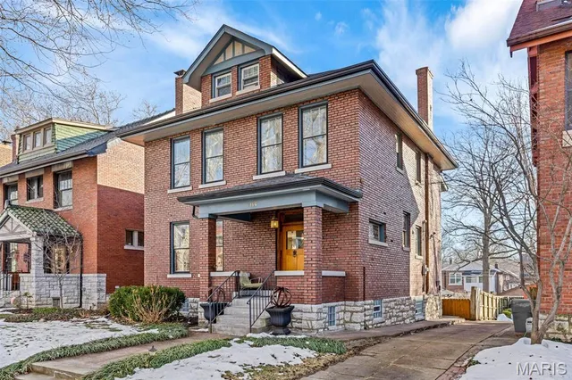 $649,900 | 7144 Waterman Avenue, University City, MO 63130