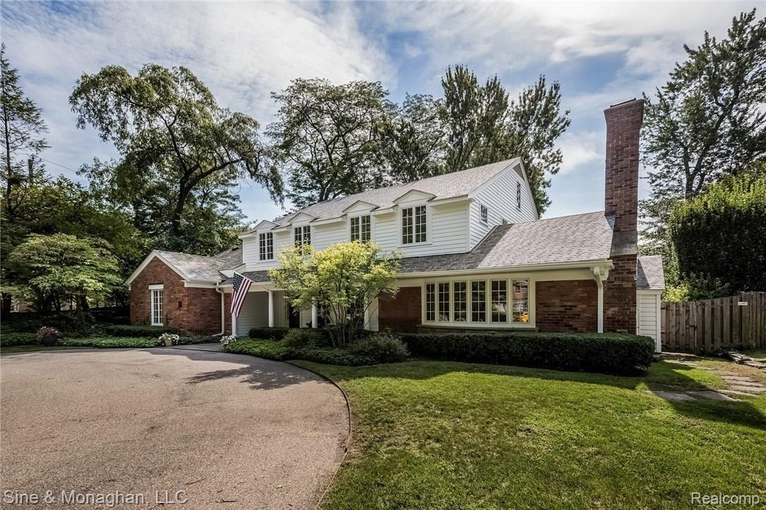 157 Kenwood Road Grosse Pointe, MI 48236 - Photo 3 of 84 003-Front_View-3257669-medium.jpg
