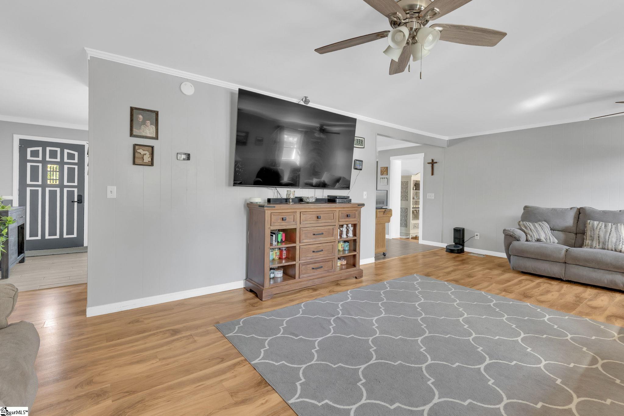 146 Stokes Road Simpsonville, SC 29681 - Photo 7 of 36