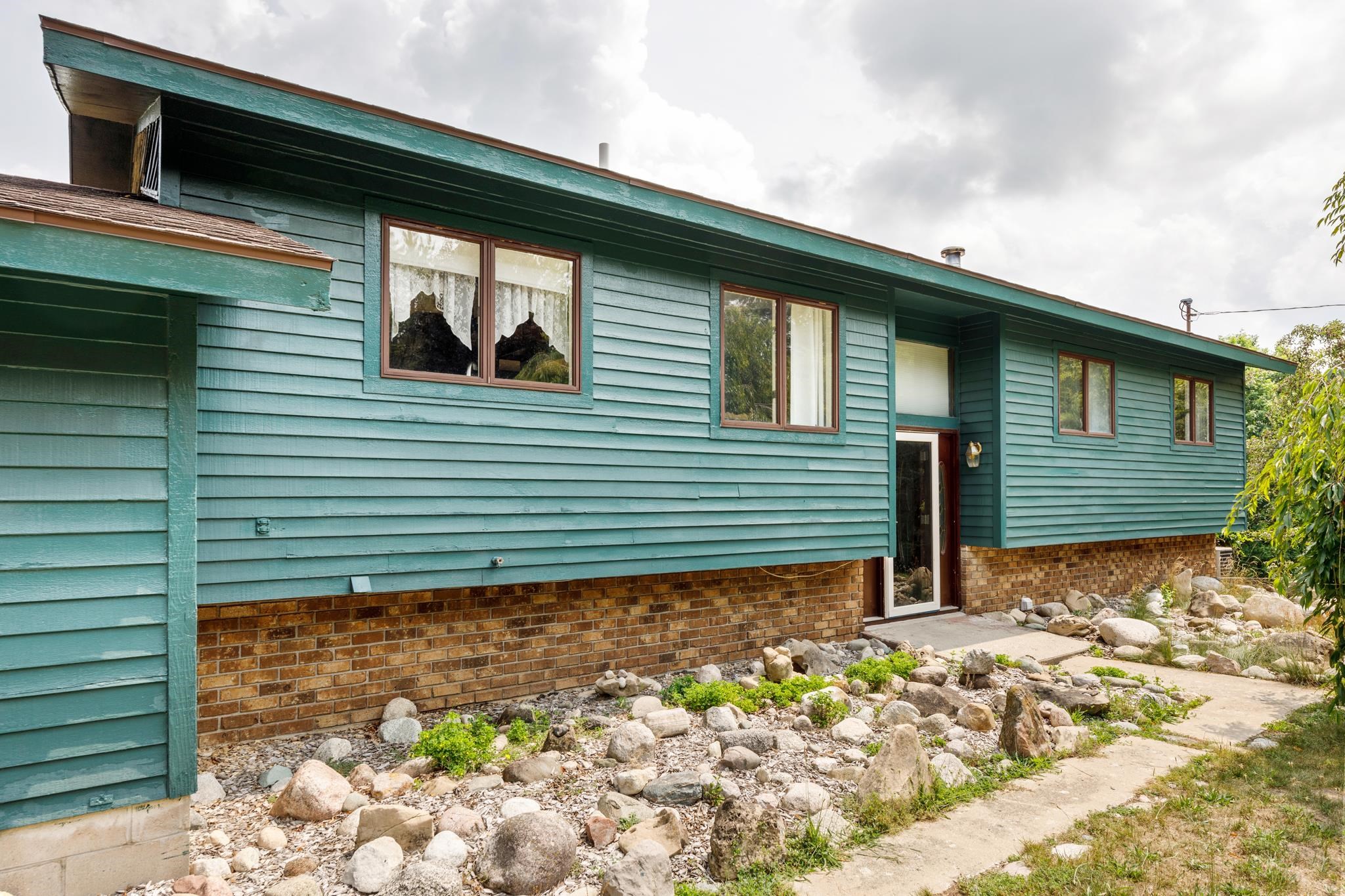 11151 South Bright Road Maple City, MI 49664 - Photo 4 of 52