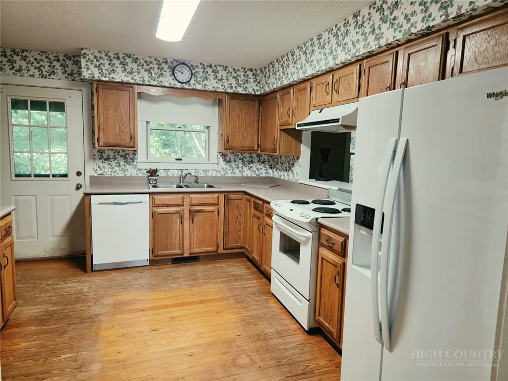 342 Wildwood Run Road Banner Elk, NC 28604 - Photo 13 of 34 Gallery Image 13