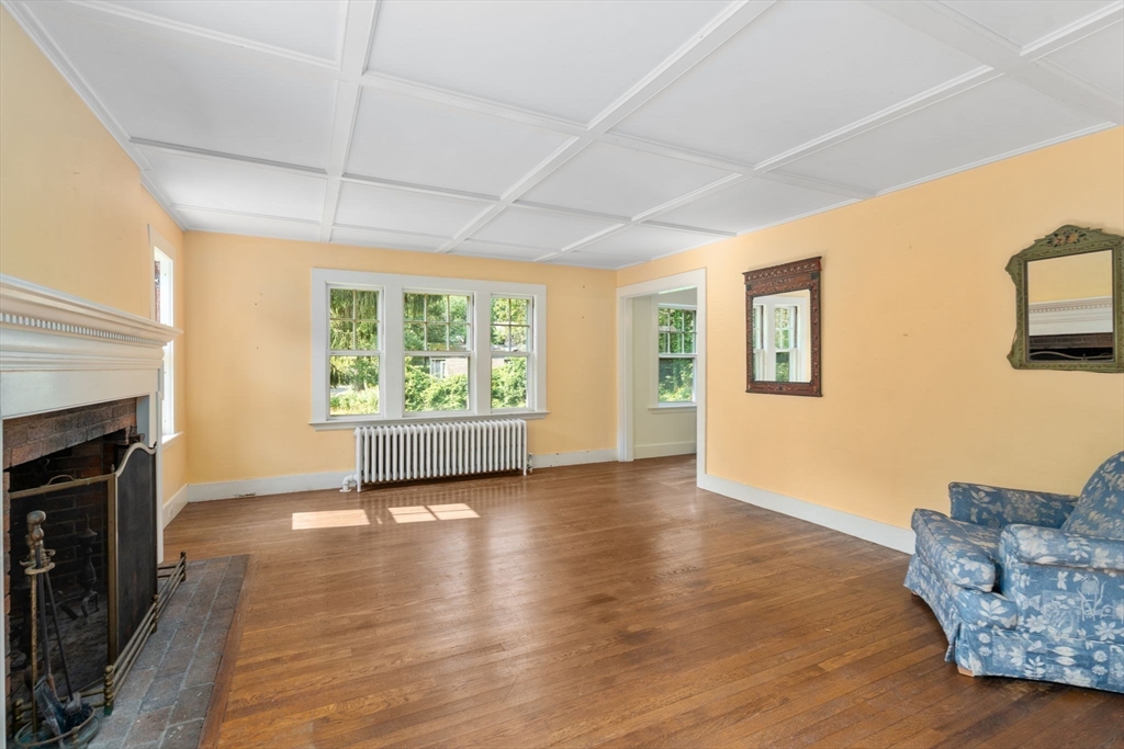 134 R Leonard Street Gloucester, MA 01930 - Photo 11 of 23 Gallery Image 11