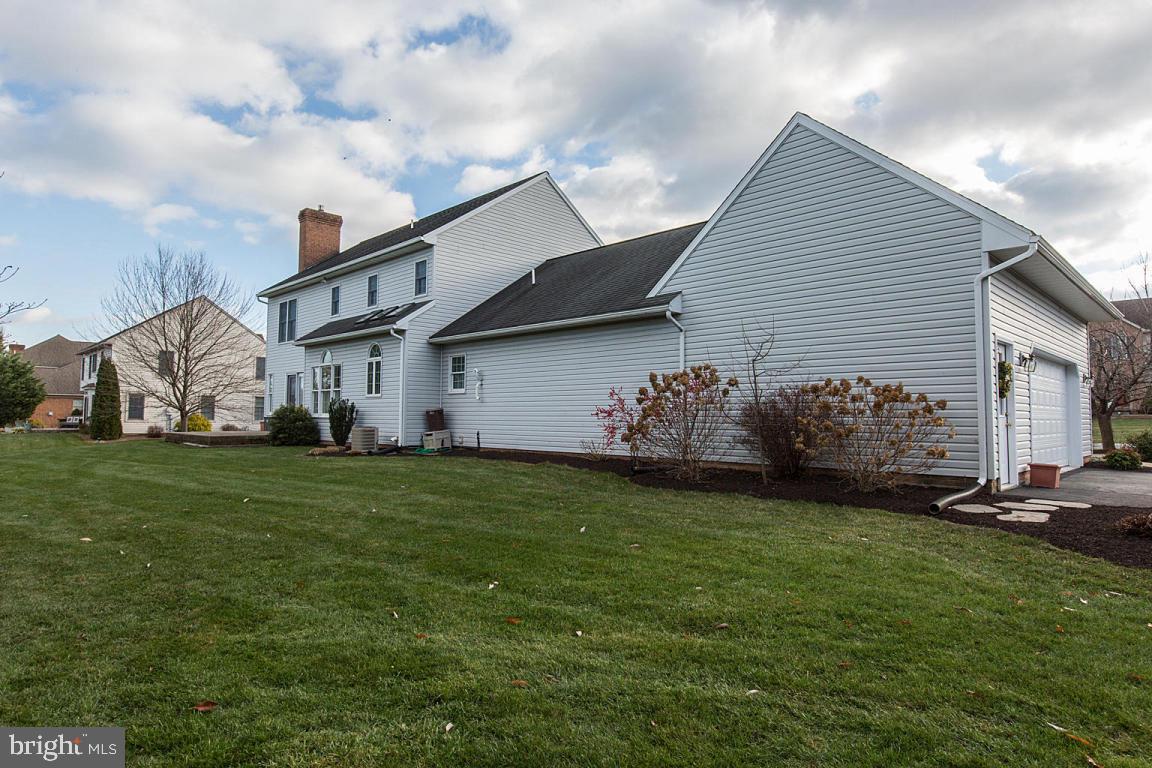 335 Portland Place Lititz, PA 17543 - Photo 2 of 62